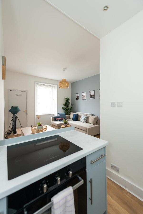 Lovely 1-Bedroom Apartment In Edinburgh Bagian luar foto